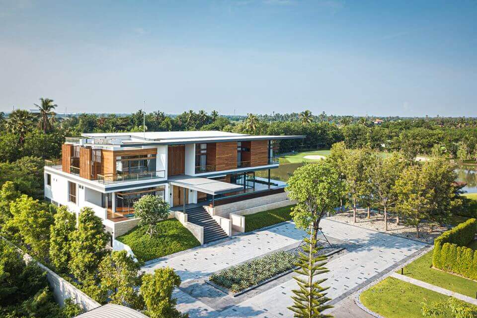 Thiết kế biệt thự nghỉ dưỡng 3 tầng hiện đại tại Phan Thiết